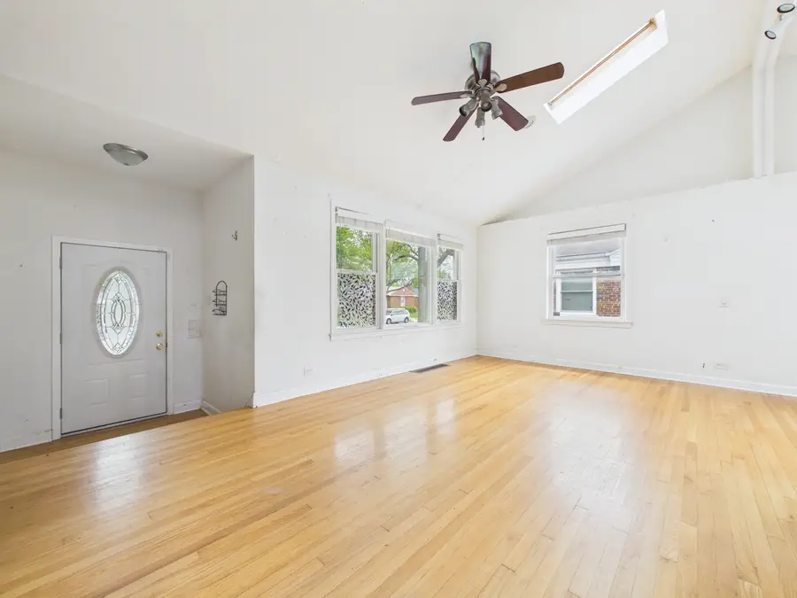 2308 Stratford Avenue, Westchester, IL 60154 - #3