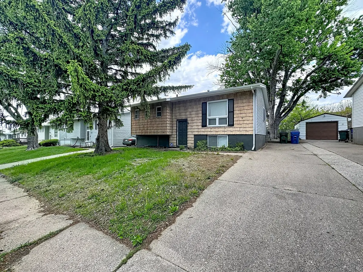 2324 W 59th Street, Davenport, IA 52806 - #1