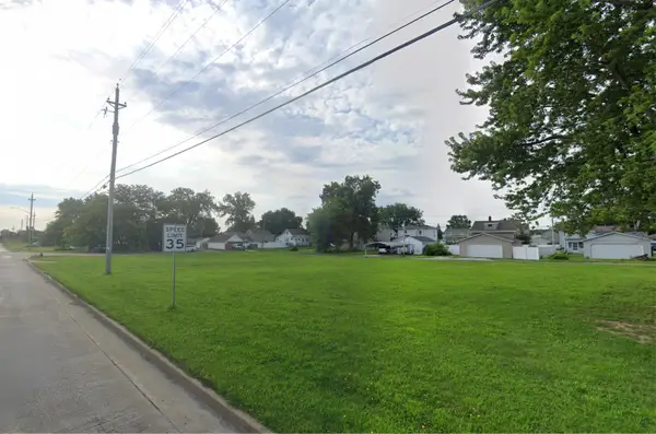 226 E 1st Avenue, Milan, IL 61264