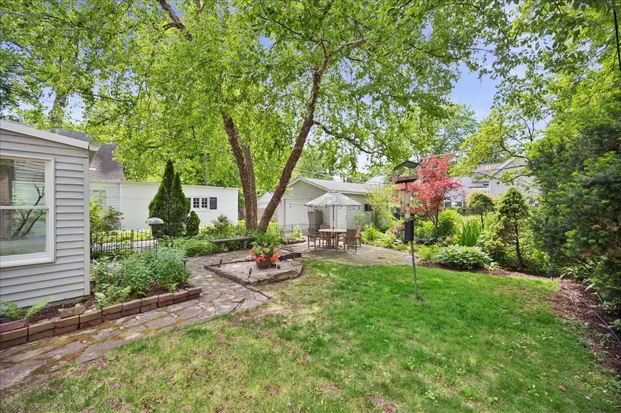 712 Juniper Road, Glenview, IL 60025 - #2