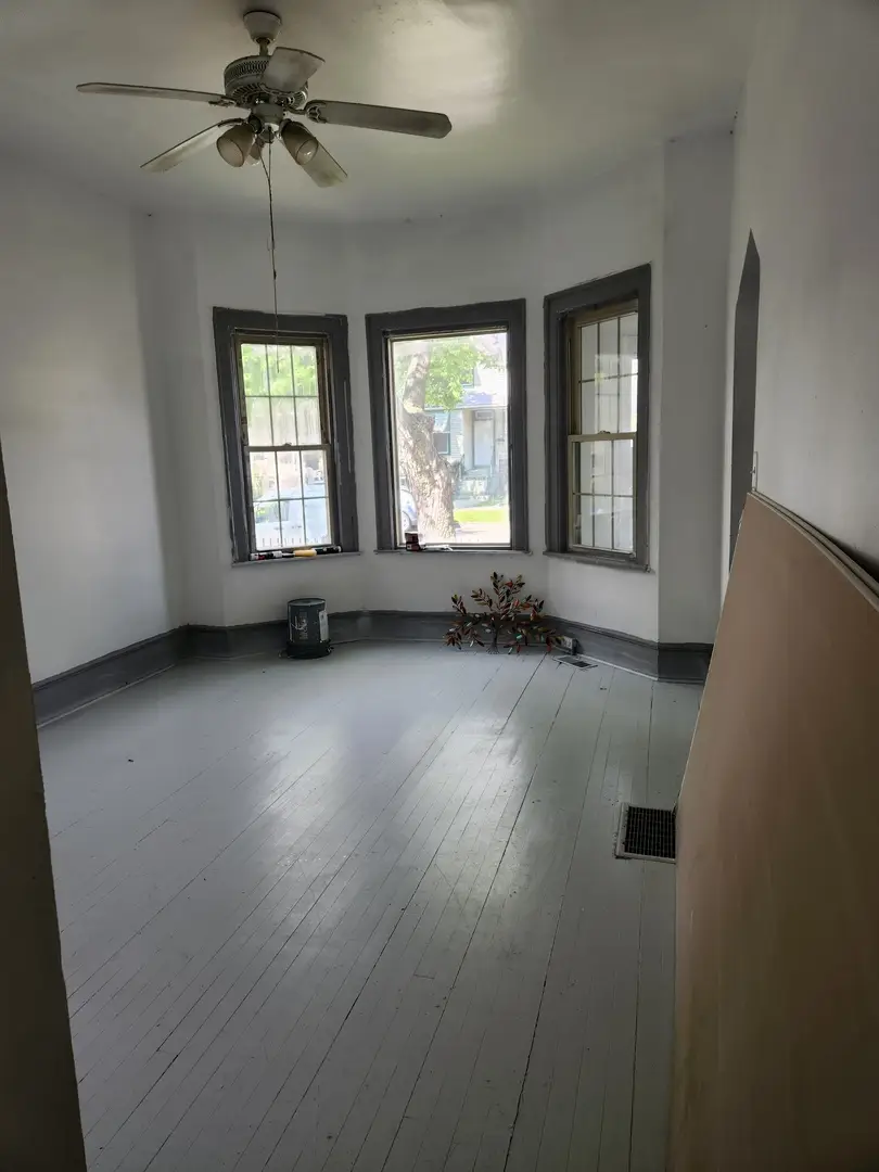 10305 S Avenue J, Chicago, IL 60617 - #2