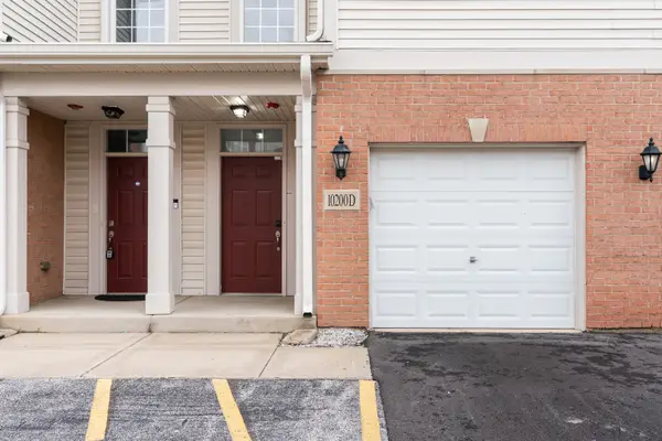 10200 Mulberry Lane #D, Bridgeview, IL 60455