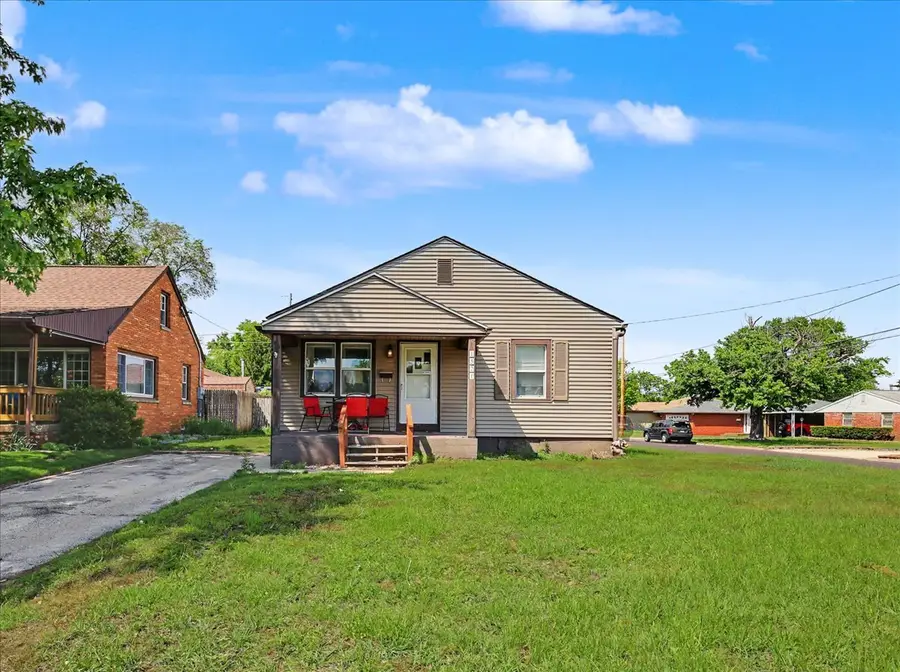 1521 Fisher Street, Pekin, IL 61554 - #2
