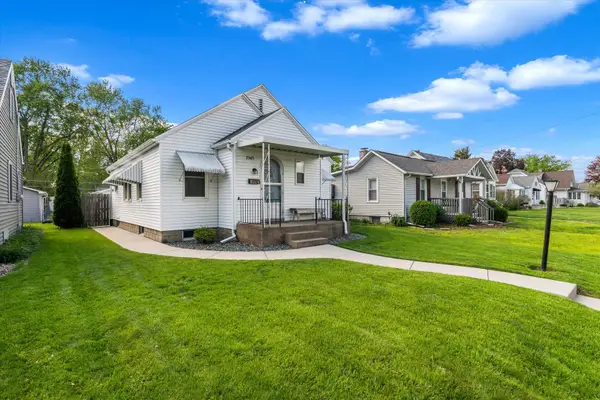 2365 30th Street, Moline, IL 61265