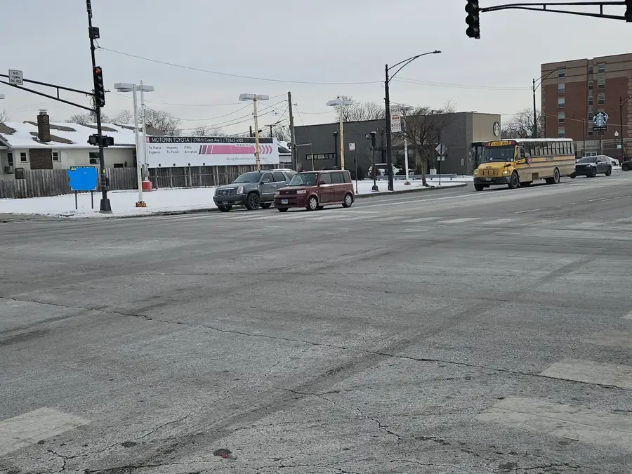 4755 W Diversey Avenue, Chicago, IL 60639 - #3