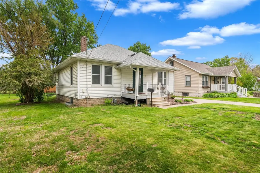 2423 29th Street, Rock Island, IL 61201 - #2