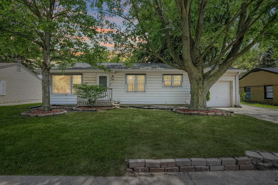 1108 S Mattis Avenue, Champaign, IL 61821 - #2