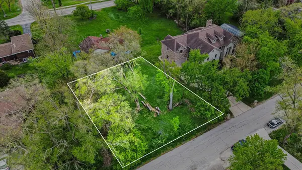 5865 Alabama Avenue, Willowbrook, IL 60527