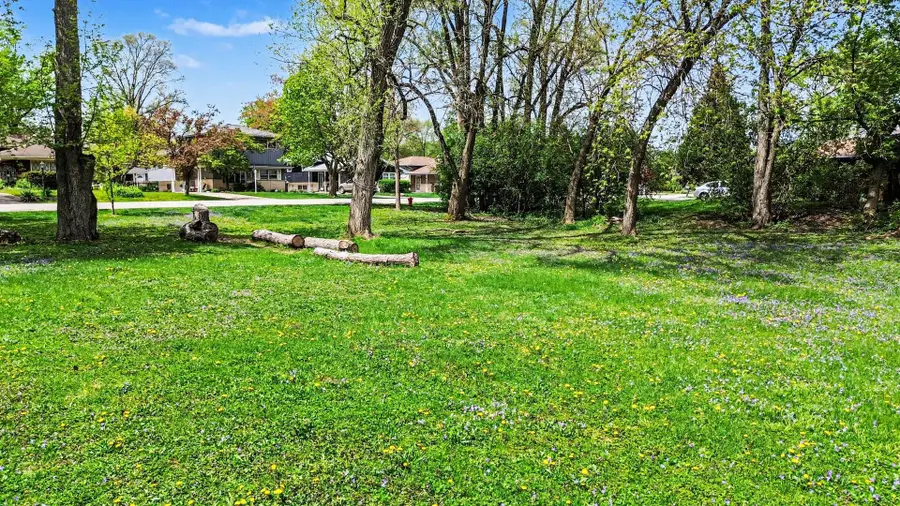 5865 Alabama Avenue, Willowbrook, IL 60527 - #3