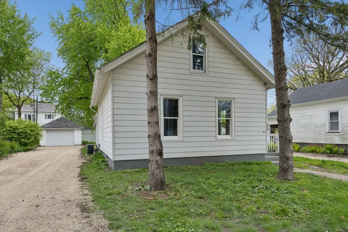 405 S Grant Street, Earlville, IL 60518 - #1