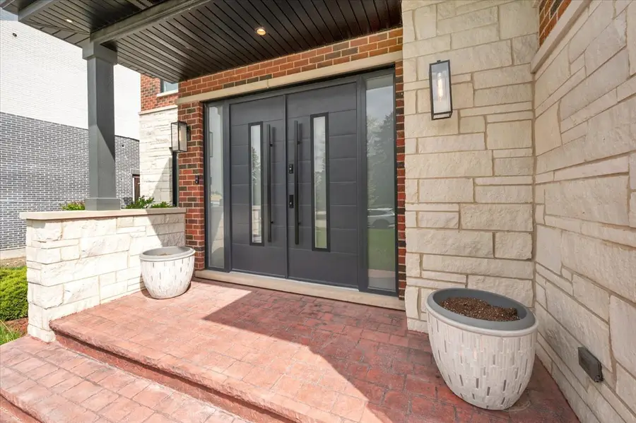 616 Birchwood Avenue, Des Plaines, IL 60018 - #3