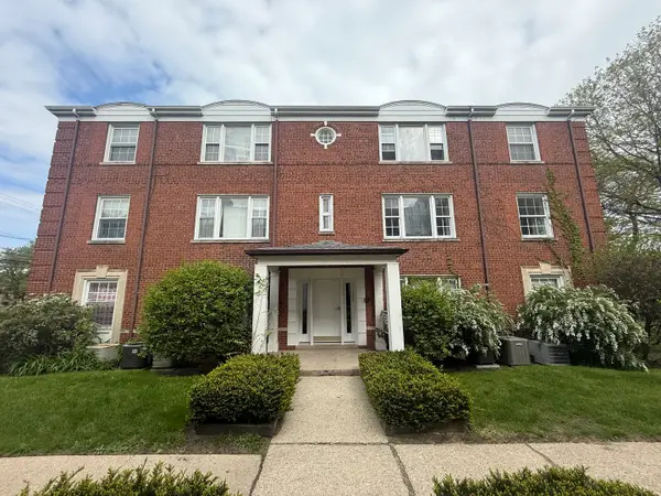 733 Dobson Street #2S, Evanston, IL 60202