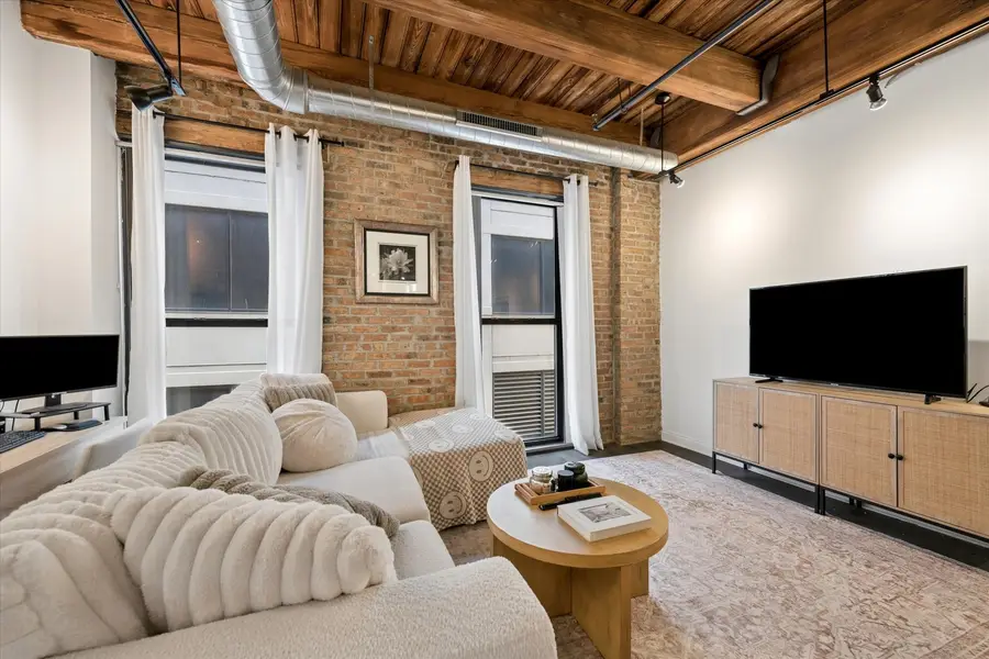 225 W Huron Street #419, Chicago, IL 60654 - #3