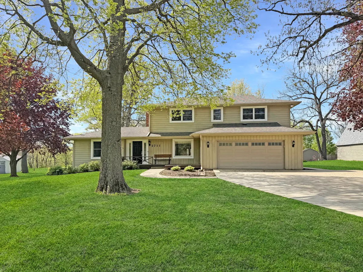 2711 Royal Oaks Drive, Freeport, IL 61032 - #1