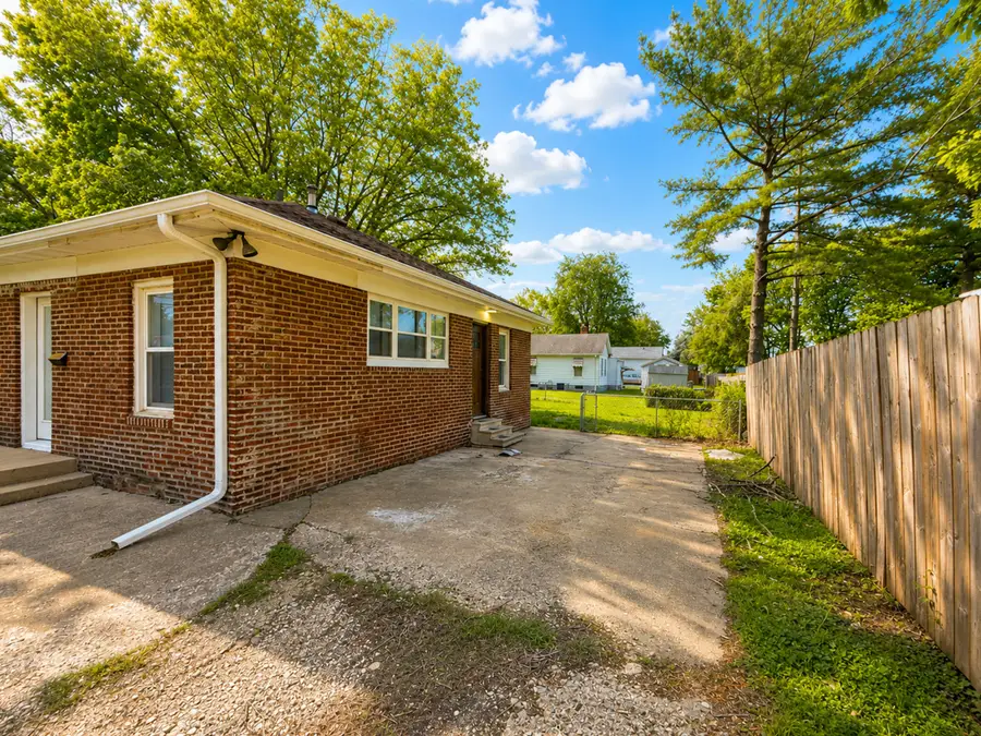 912 N Wasson Street, Streator, IL 61364 - #2