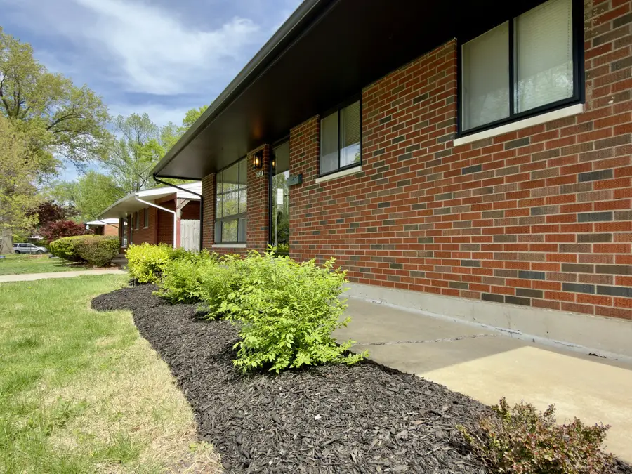 1928 Cornell Avenue, Edwardsville, IL 62025 - #3