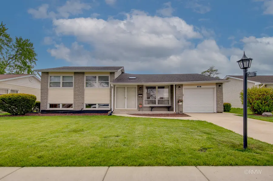 691 Westmere Road, Des Plaines, IL 60016 - #3