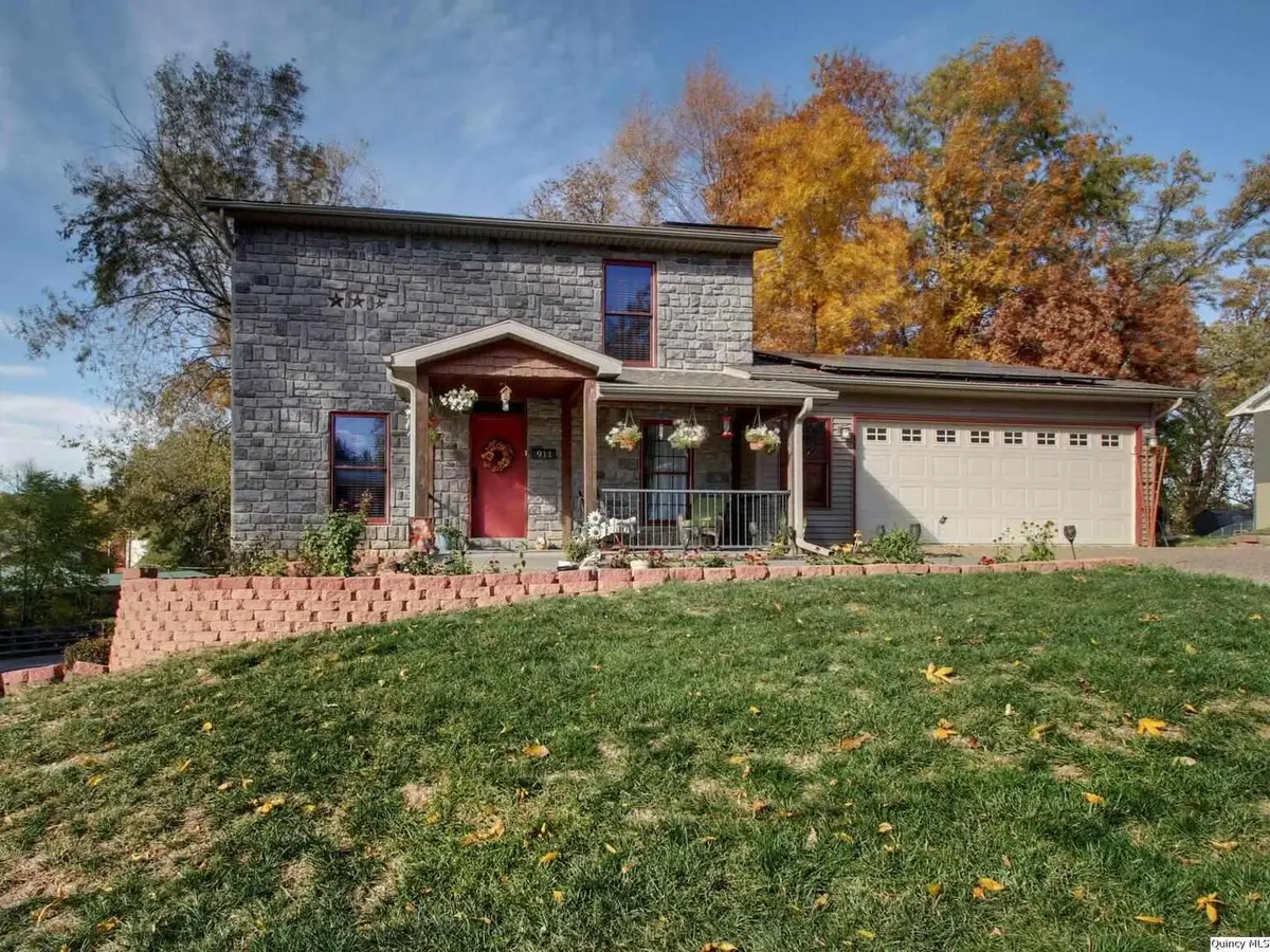 911 Ridgewood Dr, Quincy, IL 62301 - #1
