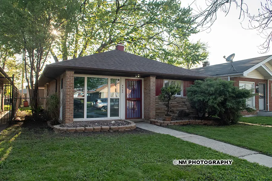 9540 S Bennett Avenue, Chicago, IL 60617 - #1
