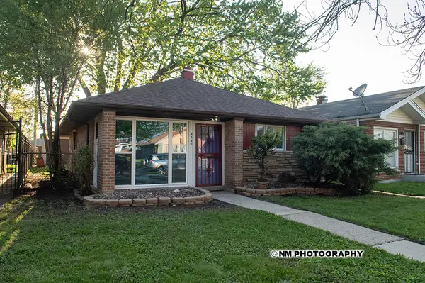 9540 S Bennett Avenue, Chicago, IL 60617