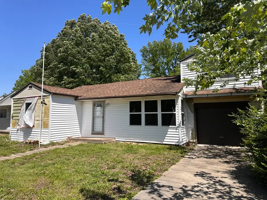 604 N 7th Street, Herrin, IL 62948 - #2