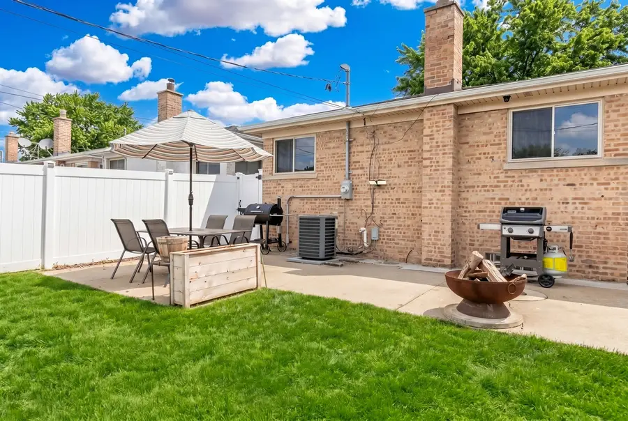 7441 N Octavia Avenue, Chicago, IL 60631 - #2