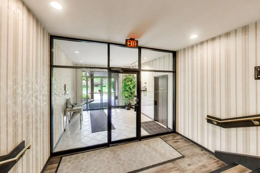 950 E Wilmette Road #405, Palatine, IL 60074 - #3