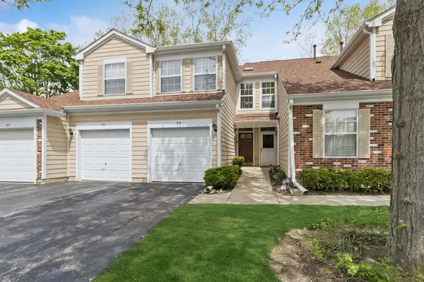 8 Tyler Court #B, Streamwood, IL 60107