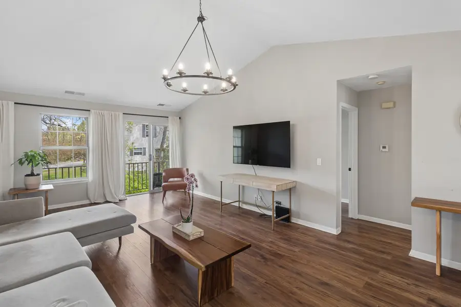 8 Tyler Court #B, Streamwood, IL 60107 - #2