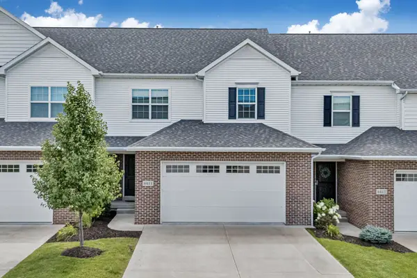 4411 Slate Creek Drive, Bettendorf, IA 52722