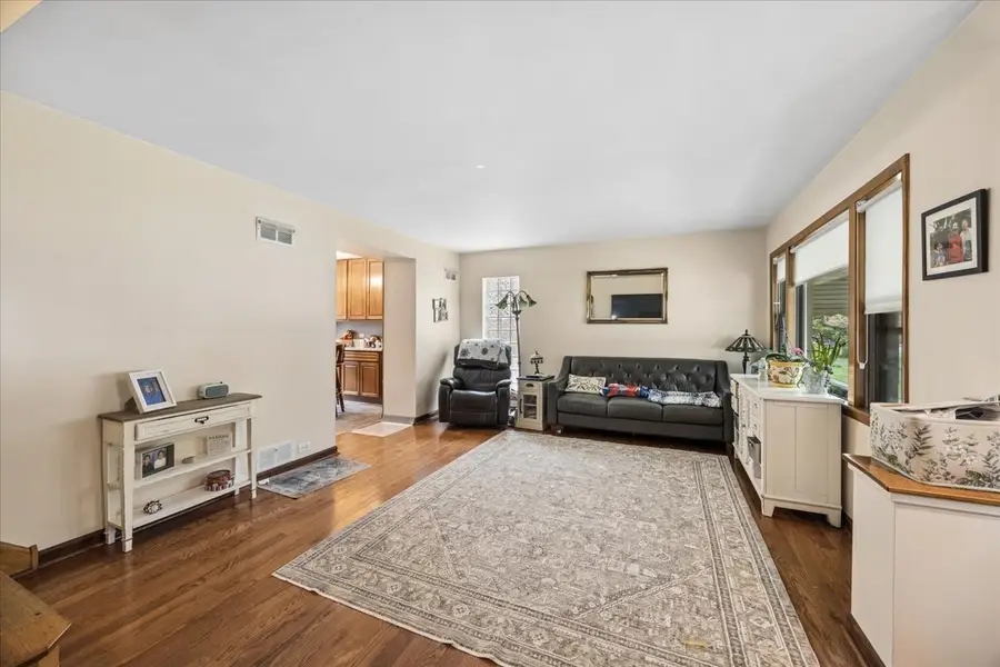 285 Desplaines Avenue, Riverside, IL 60546 - #3
