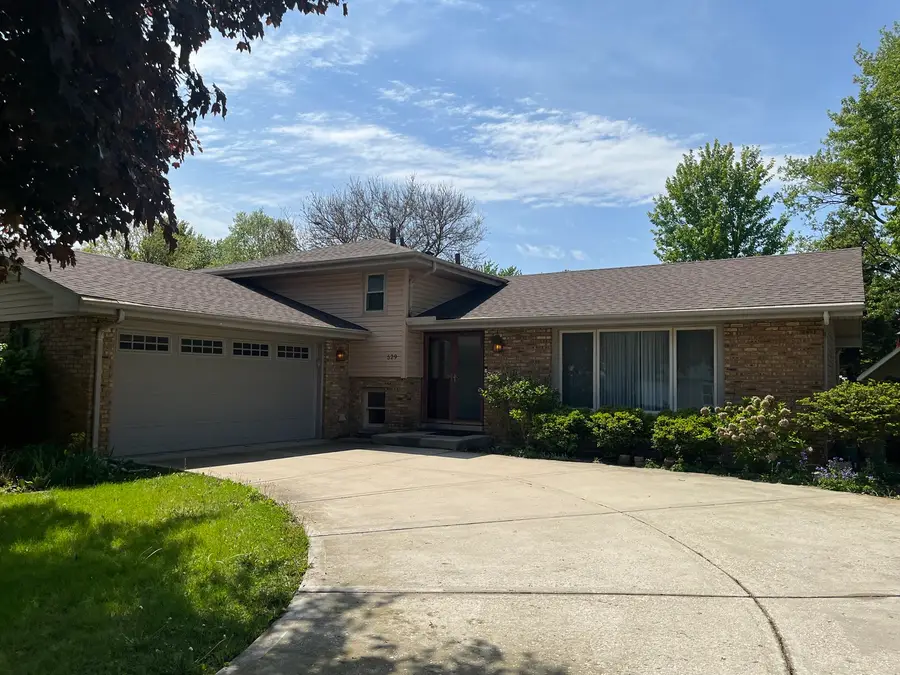 529 Shorewood Drive, Shorewood, IL 60404 - #3