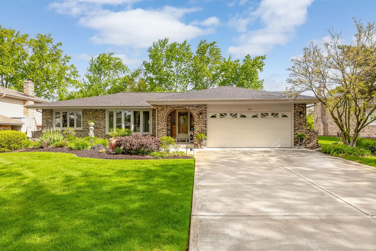 1706 Holly Avenue, Darien, IL 60561 - #1