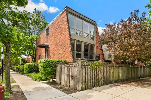 601 W Dickens Avenue #A2, Chicago, IL 60614