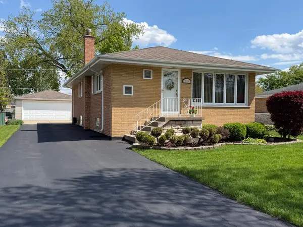 8759 Natoma Avenue, Oak Lawn, IL 60453