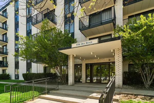 9701 N Dee Road #6N, Niles, IL 60714