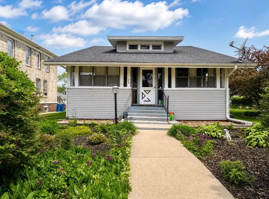 212 Tinley Avenue, Depue, IL 61322 - #2