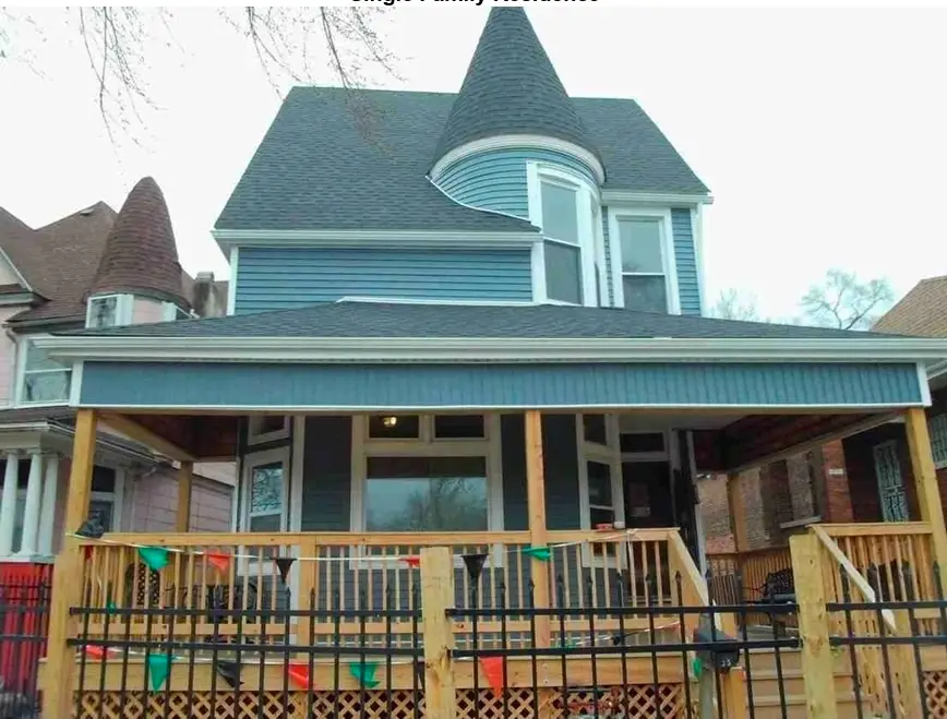 435 W Winneconna Parkway, Chicago, IL 60620 - #1