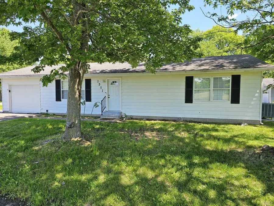 1521 Triangle Street, Mount Vernon, IL 62864 - #3