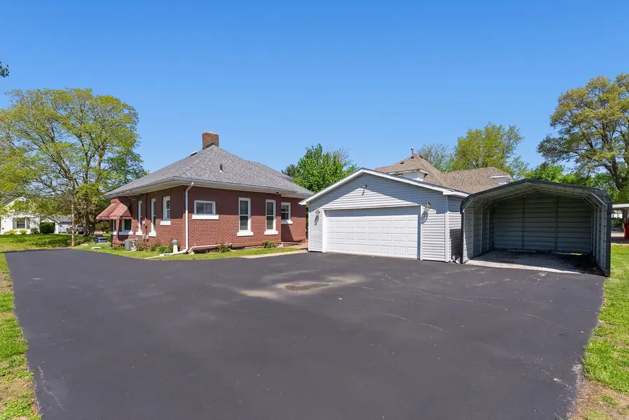 504 SE 4th Avenue, Aledo, IL 61231 - #2