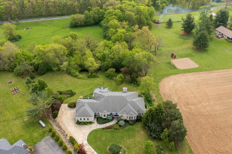 588 E County Road 2400, Dewey, IL 61840 - #3