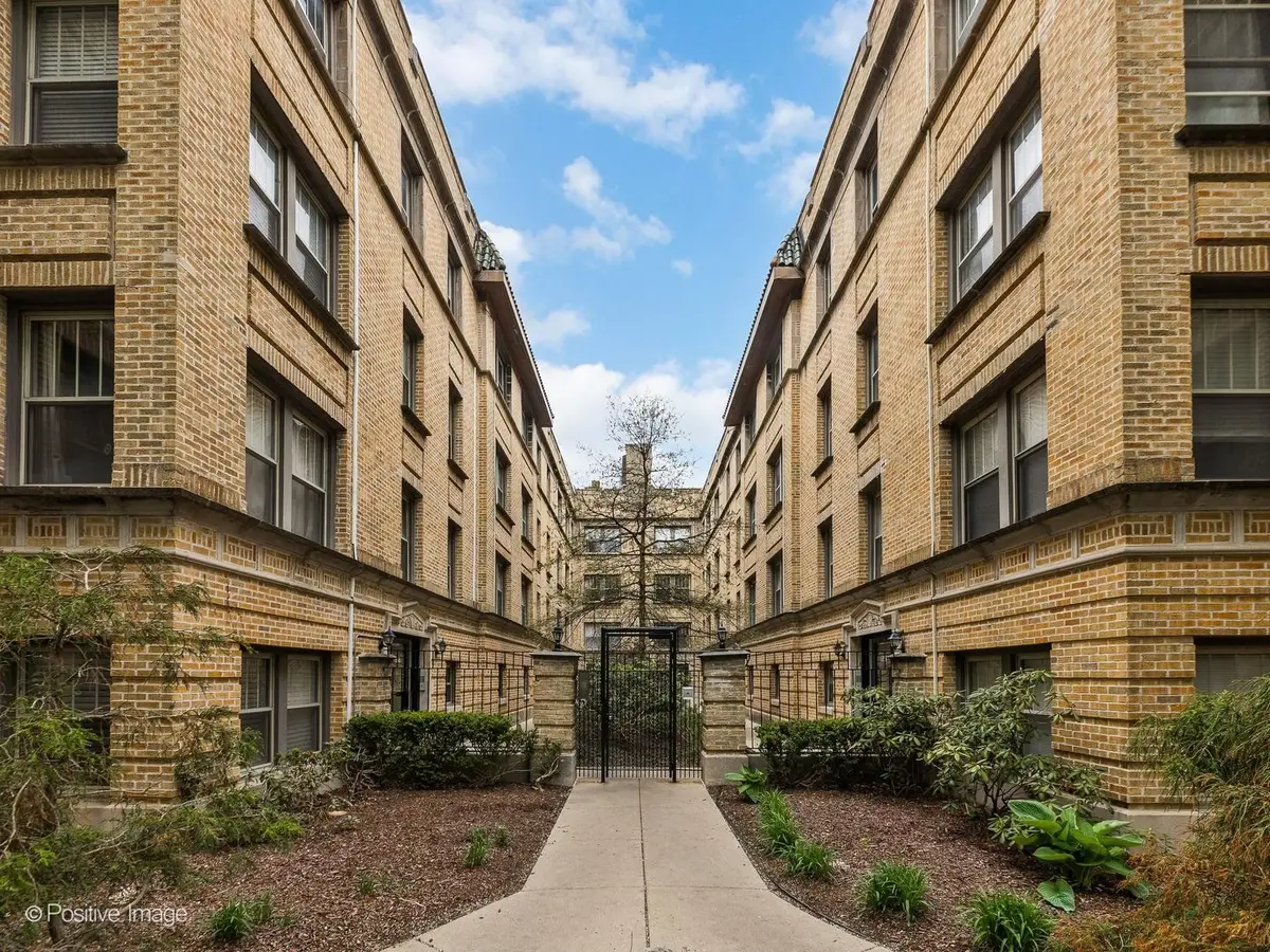 1364 W Greenleaf Avenue #1S, Chicago, IL 60626 - #1