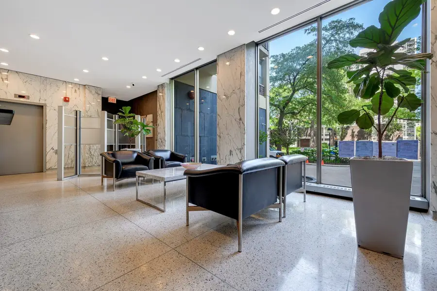 1360 N Sandburg Terrace #1510C, Chicago, IL 60610 - #3