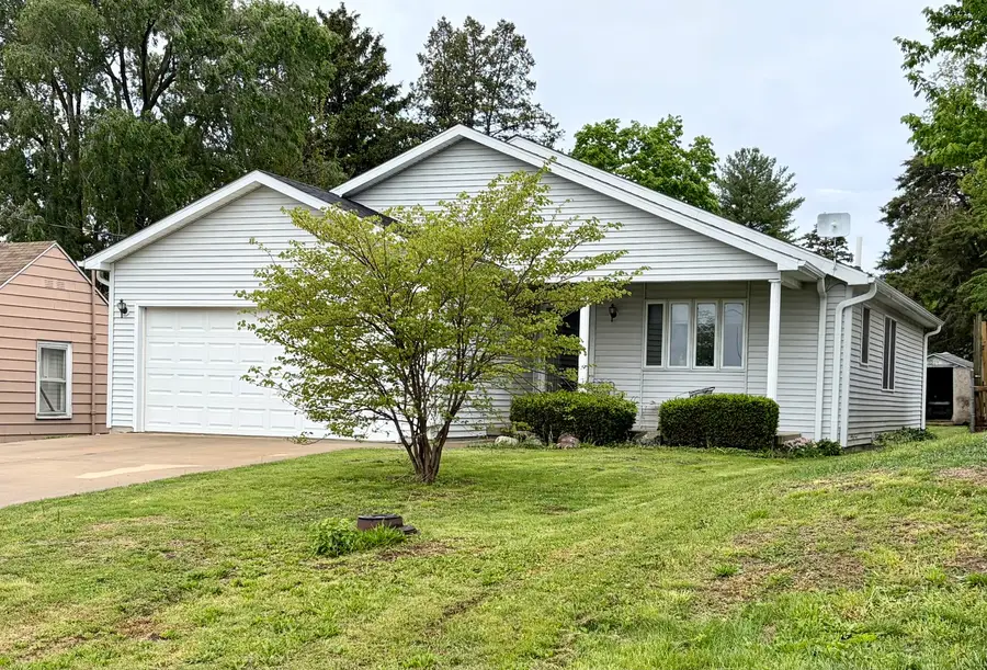 326 W Hight Street, Macon, IL 62544 - #2