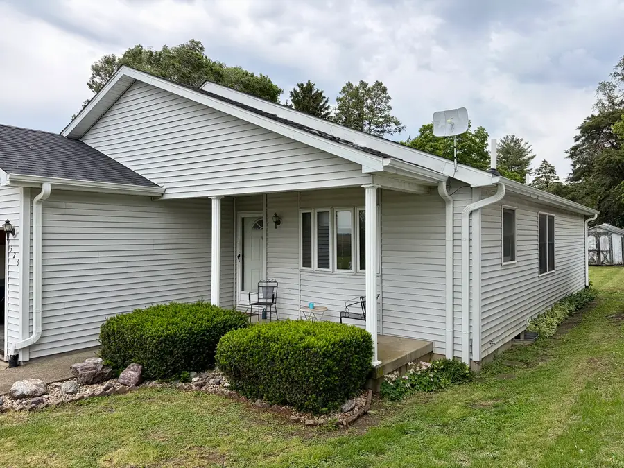 326 W Hight Street, Macon, IL 62544 - #3
