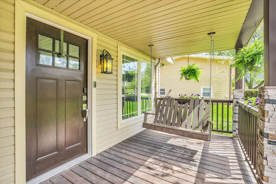 1004 S Division Street, Mahomet, IL 61853 - #3
