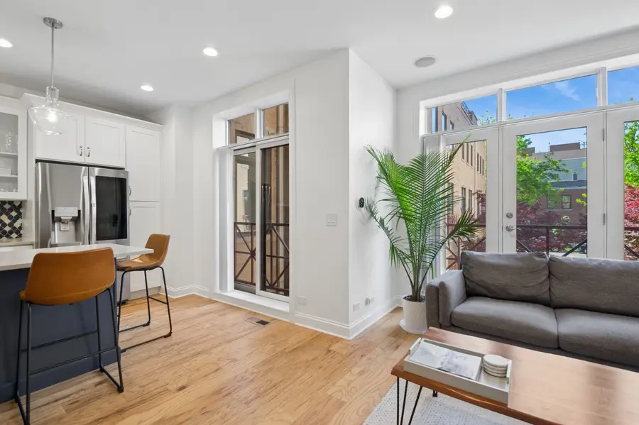 1350 W Byron Street #7, Chicago, IL 60613 - #3