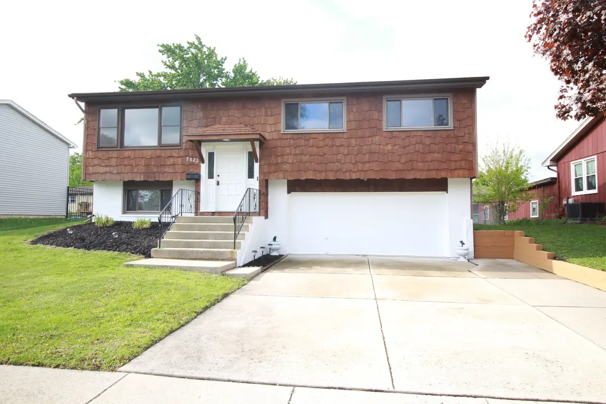 7523 Nottingham Drive, Tinley Park, IL 60477 - #1