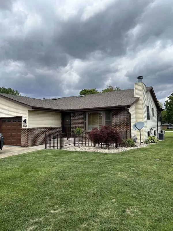 1002 Thornberry Court, Ottawa, IL 61350