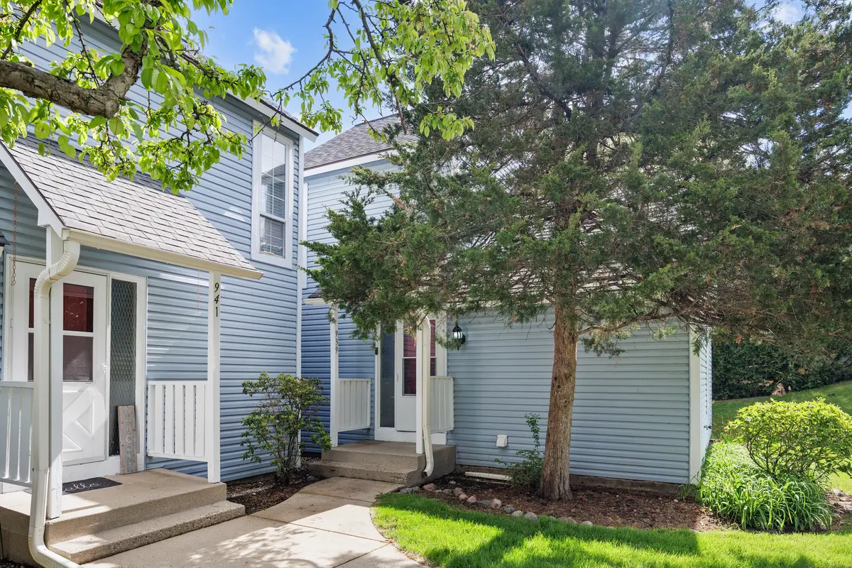 939 Chase Court, Gurnee, IL 60031 - #1